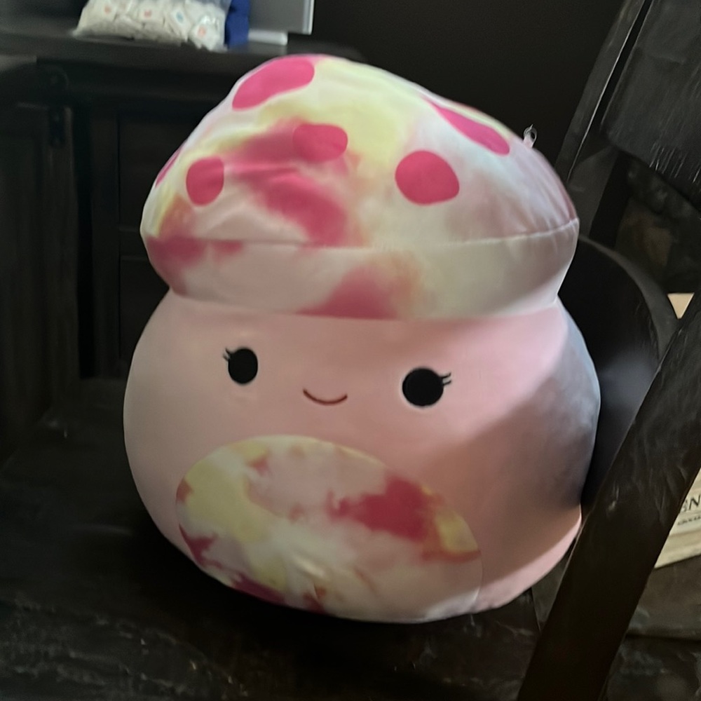 Brand: Squishmallows Size: Medium Colors: White, Pink, and yellow.